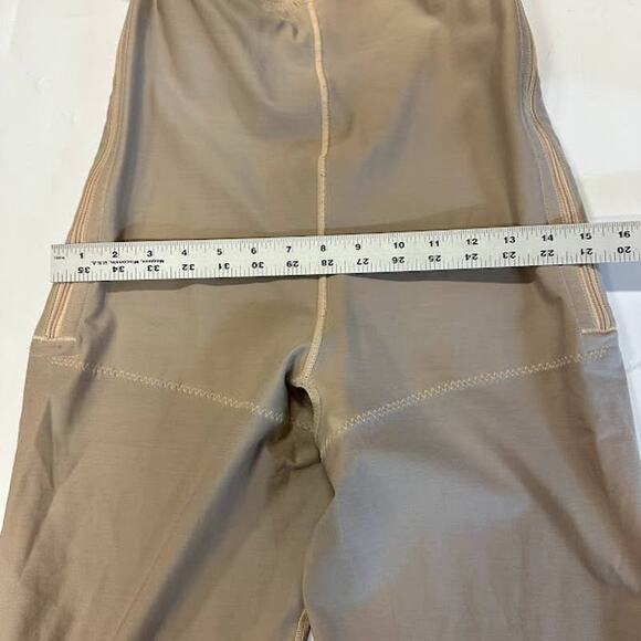 Isavela Compression Bodysuit 2XL Below Knee Length Post Surgery Support - Picture 9 of 10